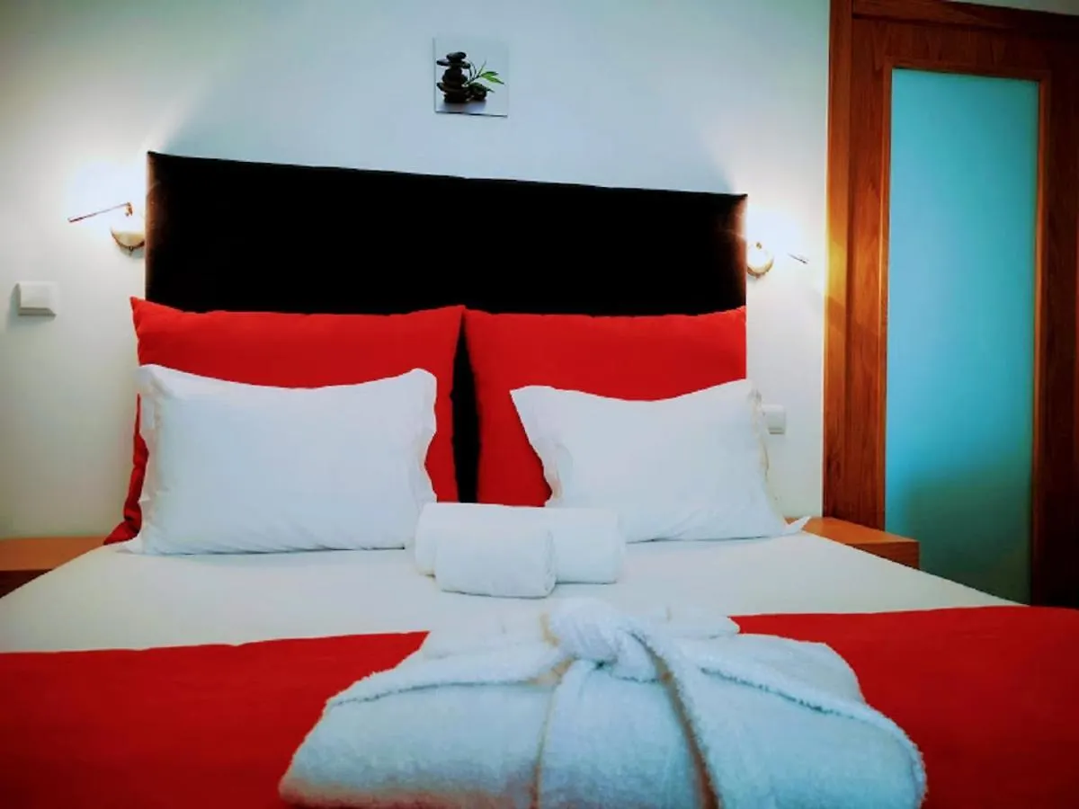 Casa Dos Avos Apartments フンシャル アパートホテル